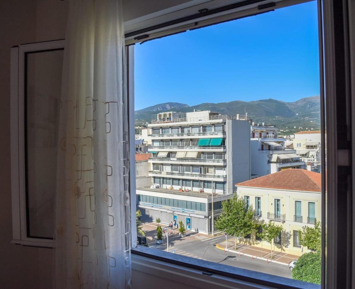 カラマタ Cozy Flat On The Main Square, 10Min To The Seaヴィラ エクステリア 写真